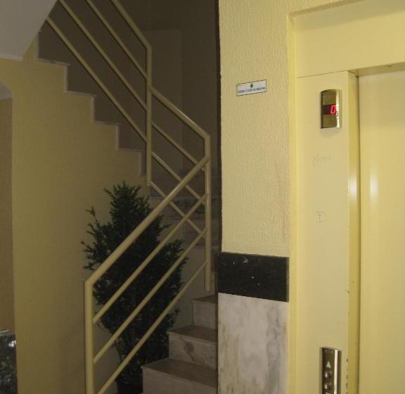 استودیوی استاندارد, Studios Porto Solar