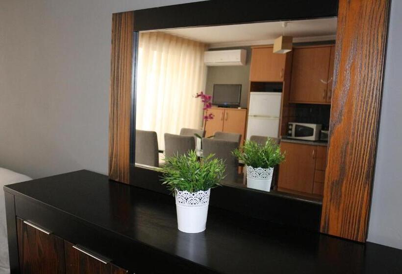 , Studios Porto Solar