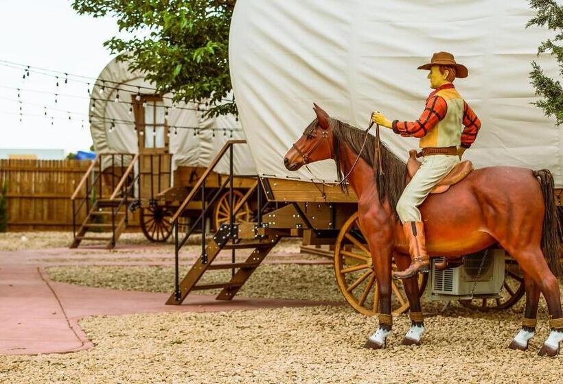 침실 2개 스위트, The Big Texan   Cabins And Wagons
