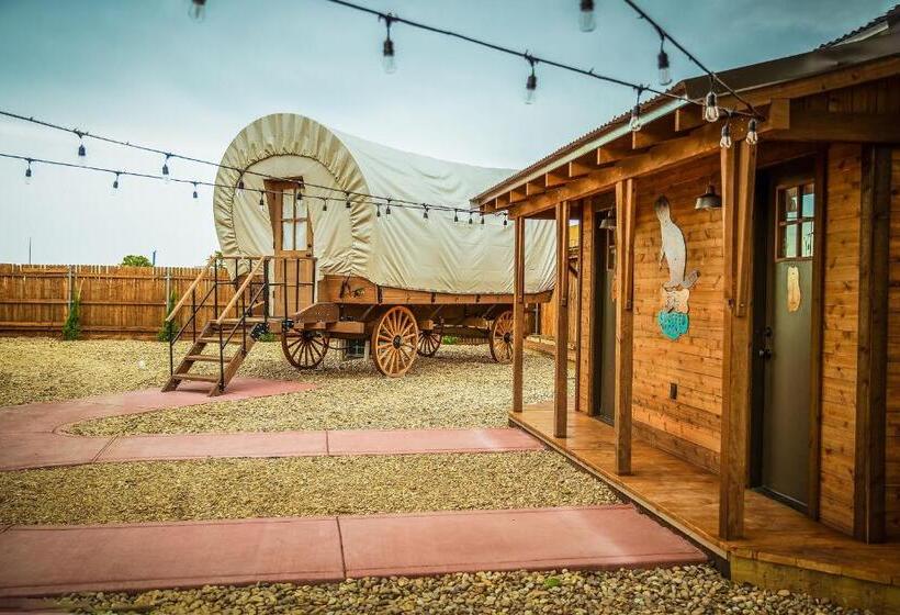 침실 2개 스위트, The Big Texan   Cabins And Wagons