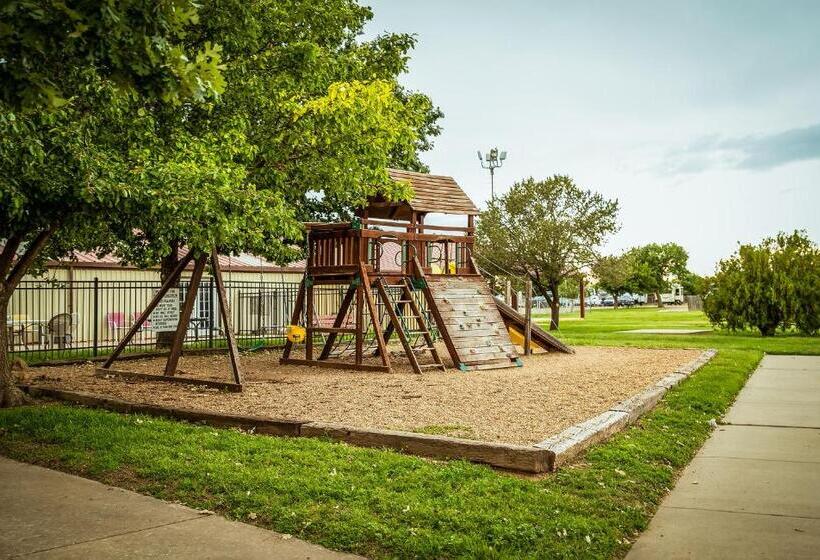 침실 2개 스위트, The Big Texan   Cabins And Wagons