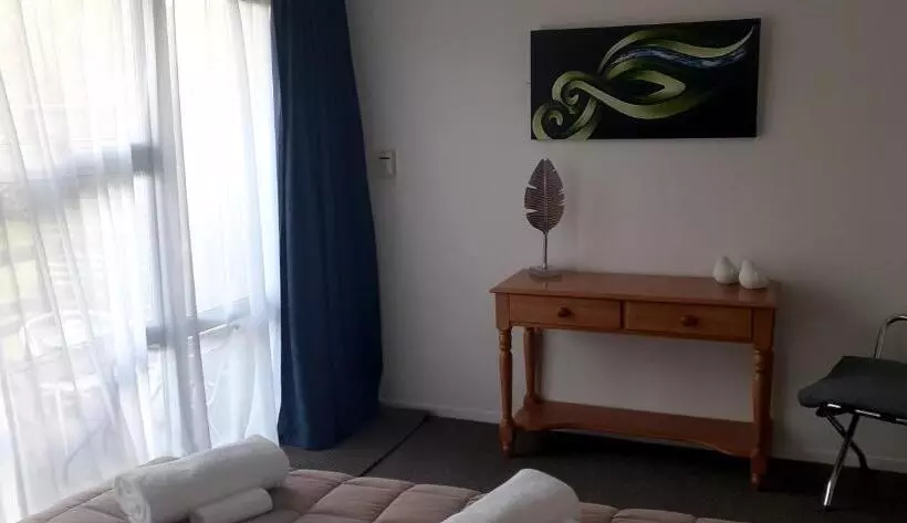 Huoneisto 1 Makuuhuone, Golden Bay Motel