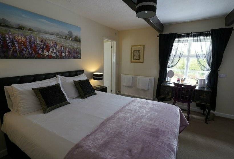 Номер Superior, The Wheatsheaf