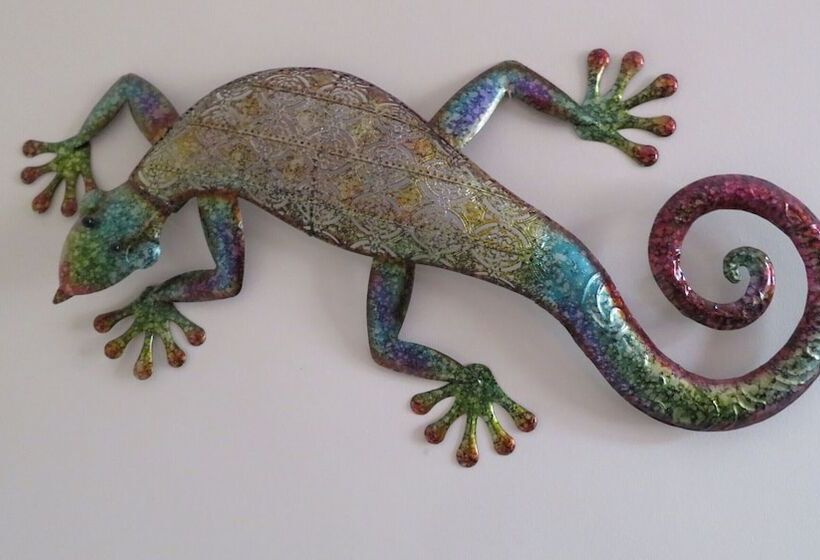 Номер Стандарт, The Wheatsheaf