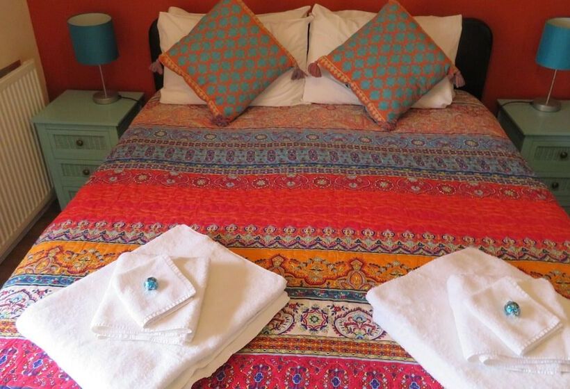 Номер Стандарт, The Wheatsheaf