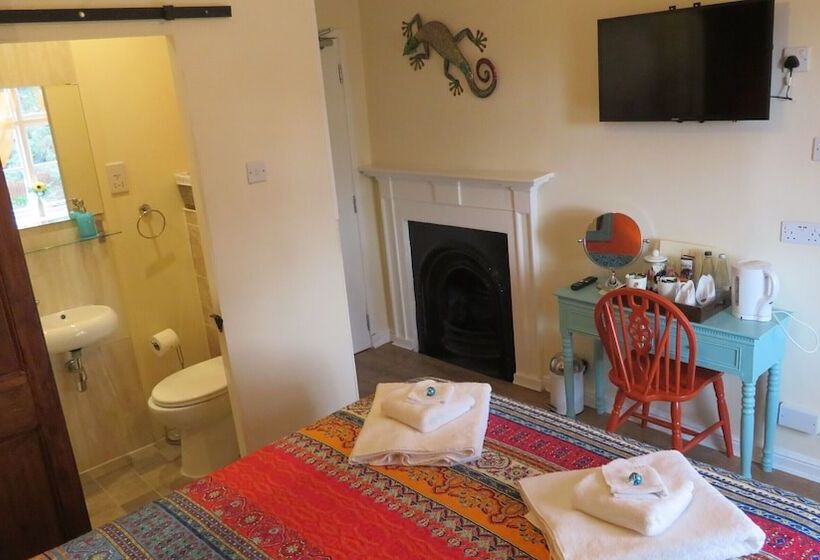 Номер Стандарт, The Wheatsheaf