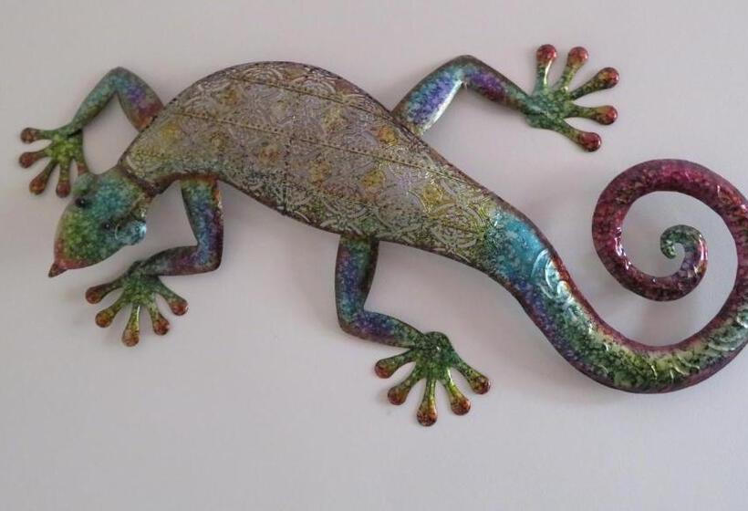 Номер Стандарт, The Wheatsheaf