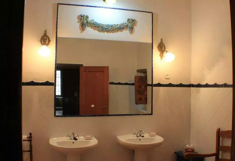 ファミリールーム, Casa Palacio Conde De Garcinarro