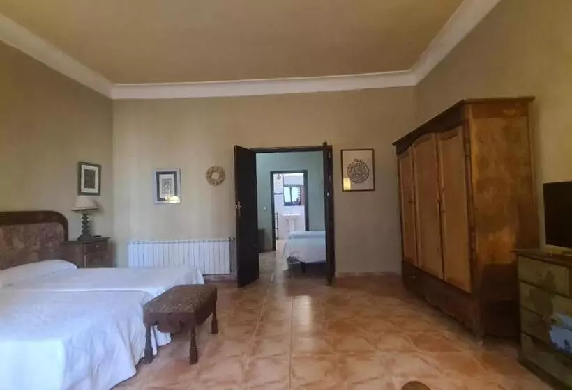 スーペリアトリプルルーム, Casa Palacio Conde De Garcinarro
