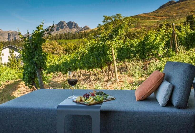 Вилла 2 Спальни, Clouds Estate