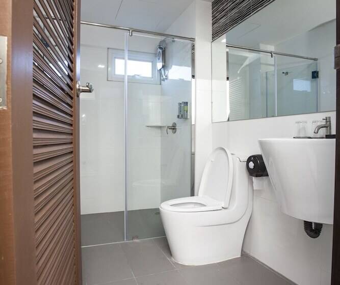 Quarto Superior, Cubic Pratunam