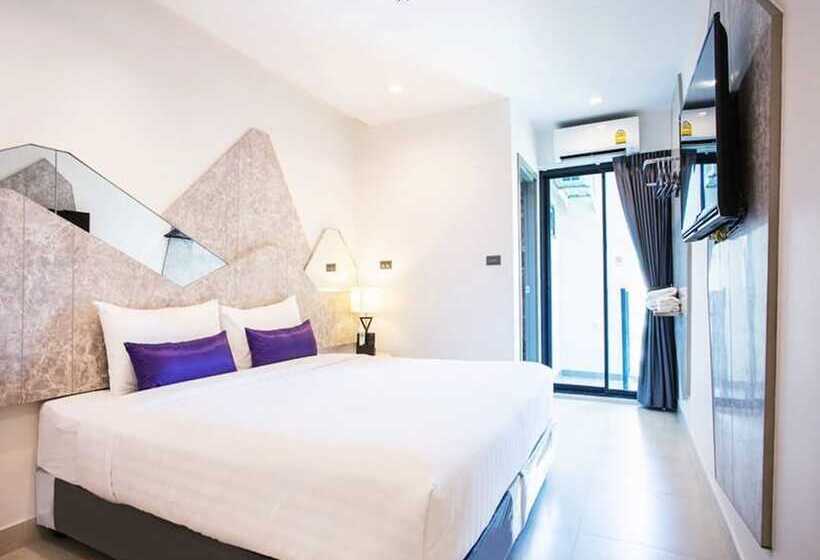 Quarto Familiar, Cubic Pratunam