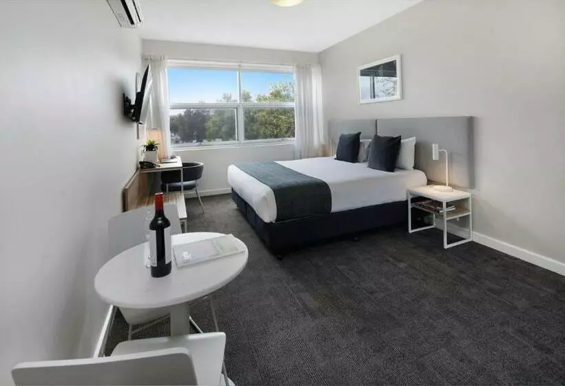 スタンダードスタジオ, Quest Mawson Lakes