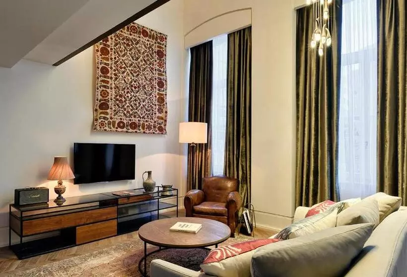 Duplex Room, Soho House Istanbul