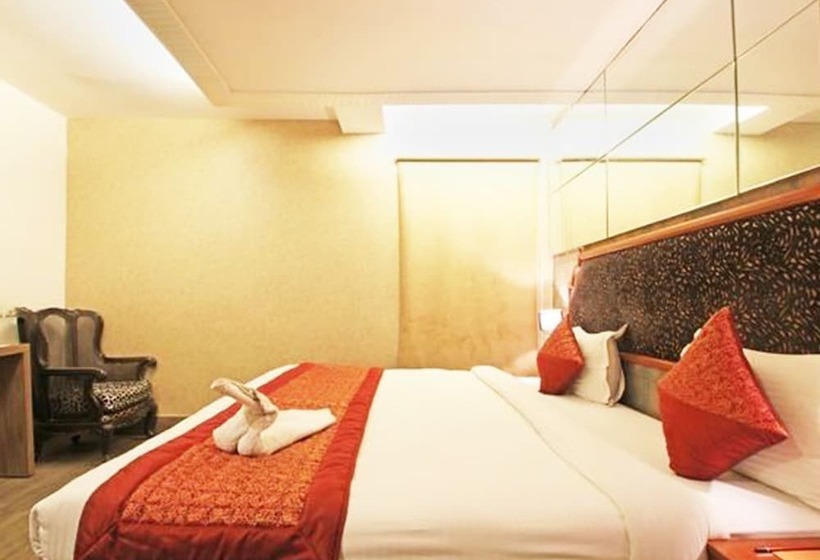 غرفة ديلوكس, The W