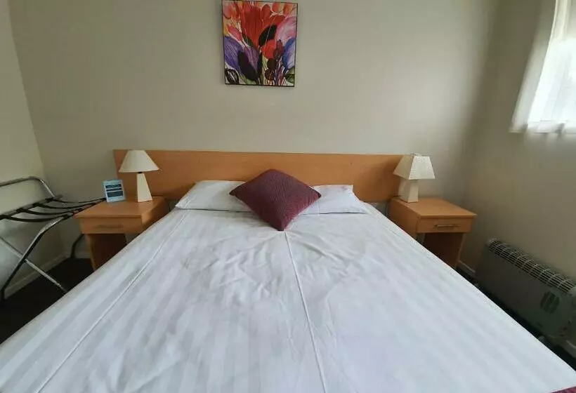 スイート, Ocean Inn Motel
