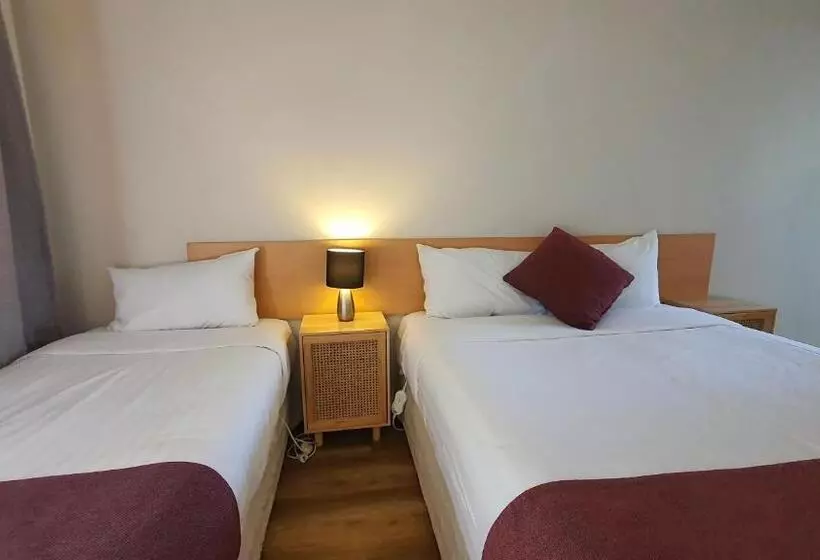 スタンダードスタジオ, Ocean Inn Motel
