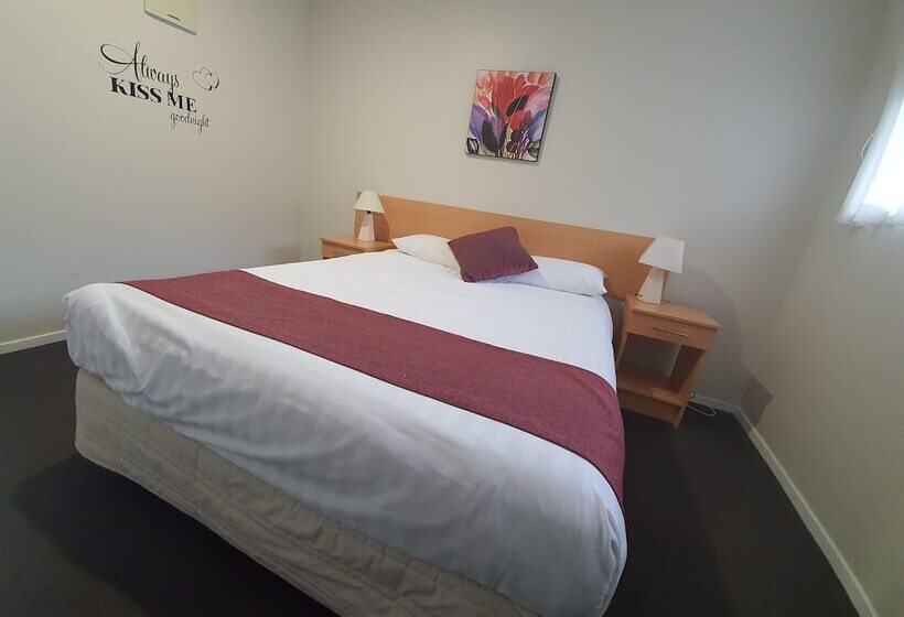 스위트, Ocean Inn Motel