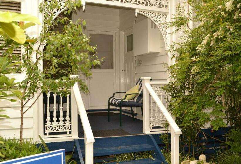 デラックススイート, Genesta House