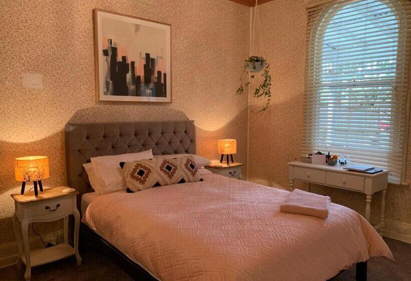 デラックスルーム, Genesta House