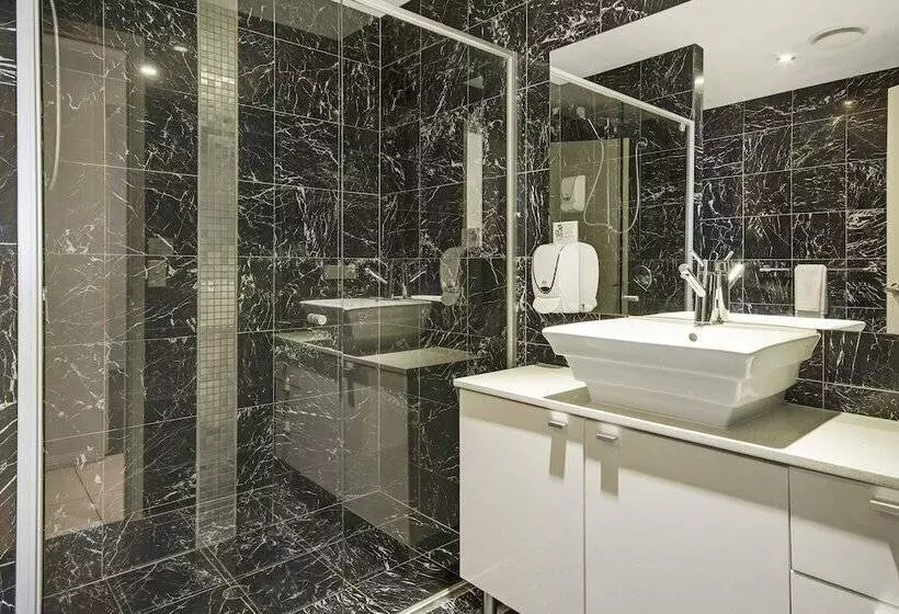プレミアムルーム, The Chermside Apartments