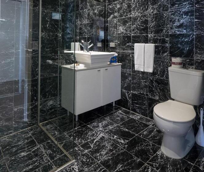 غرفة قياسية, The Chermside Apartments