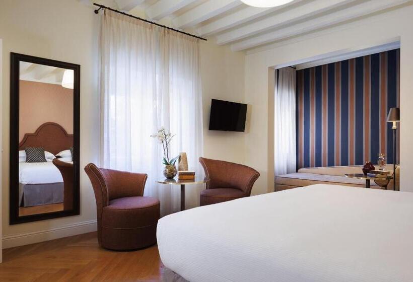 اتاق لوکس با تخت بزرگ, Maison Santa Croce