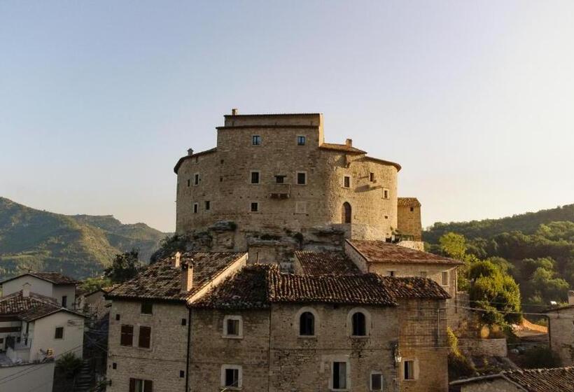 4인용 수피리어 룸, Castel Di Luco