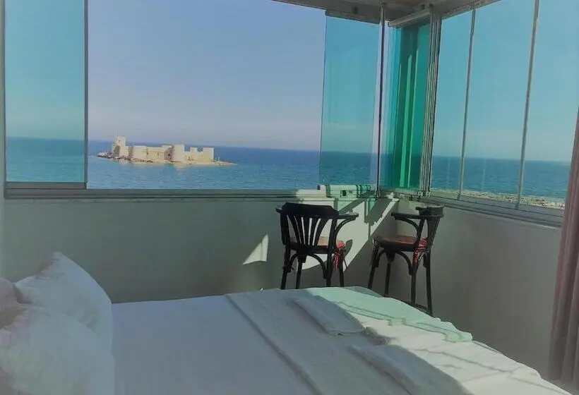 Deluxe Kolmen Hengen Huone Merinäkymä, Angel Beach