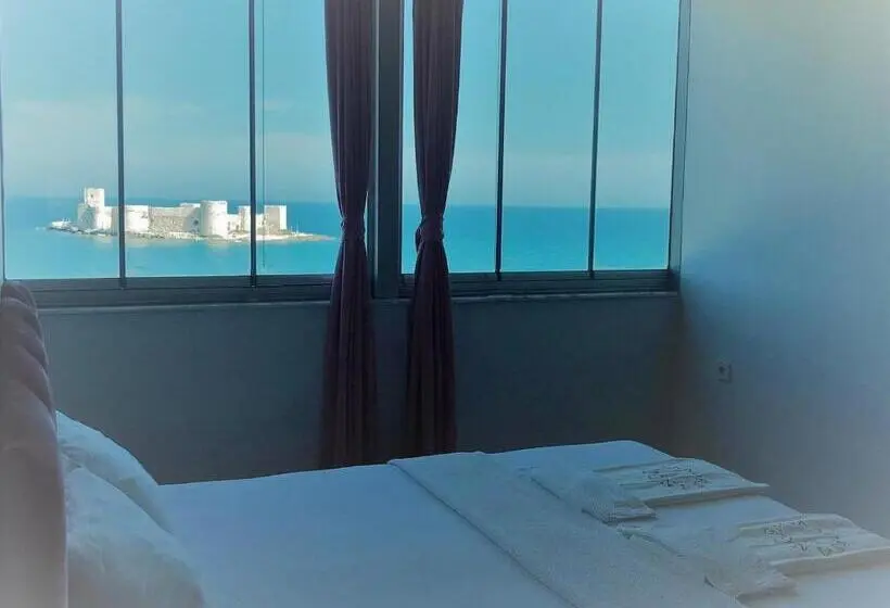 Deluxe Kolmen Hengen Huone Merinäkymä, Angel Beach
