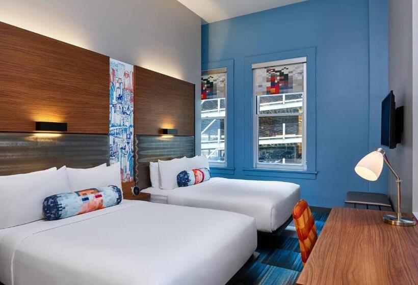 غرفة قياسية, Aloft Houston Downtown