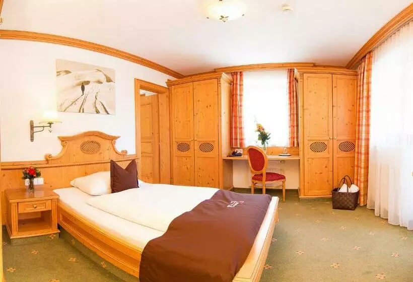 اتاق استاندارد یک نفره, Alpenhotel Tirolerhof
