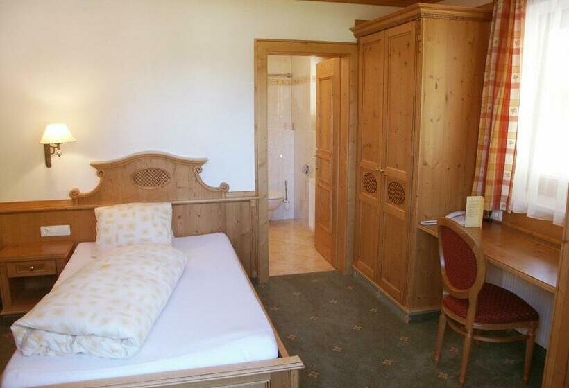 اتاق استاندارد یک نفره, Alpenhotel Tirolerhof