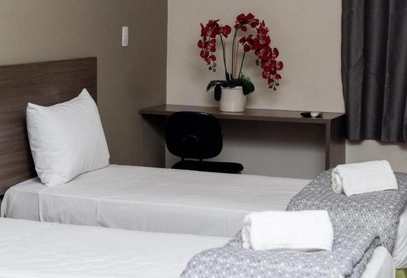 חדר סטנדרט, Astor