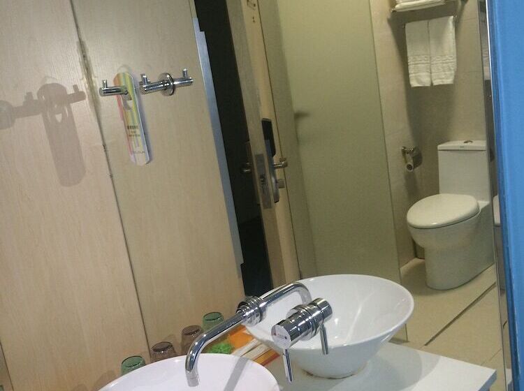 اتاق لوکس, Colour Inn She Kou Branch