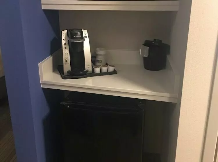 スタンダードルーム, Holiday Inn Express & Suites Kingdom City, An Ihg