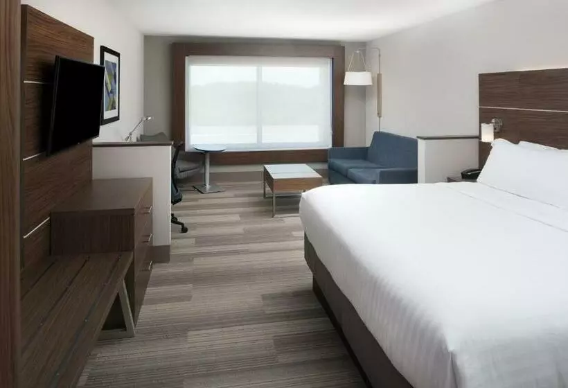 スイート, Holiday Inn Express & Suites Kingdom City, An Ihg