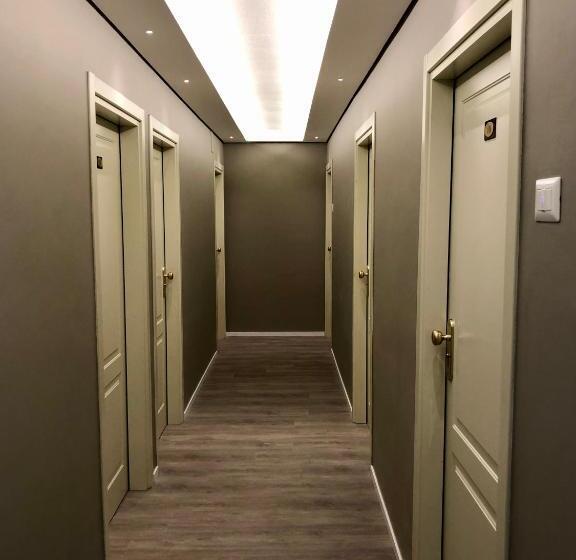 اتاق استاندارد سه نفره, Sollievo