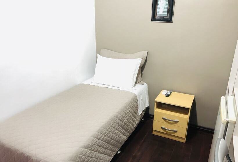 标准单人间, Westphal