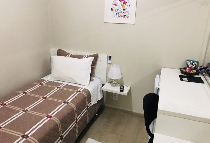 标准单人间, Westphal