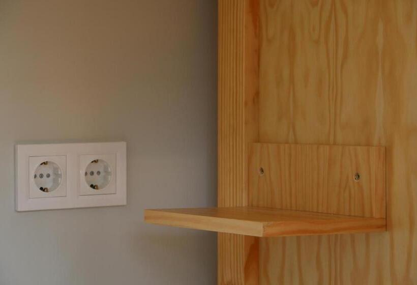 سرير فى غرفة مشتركه, Nice Way Porto Hostel