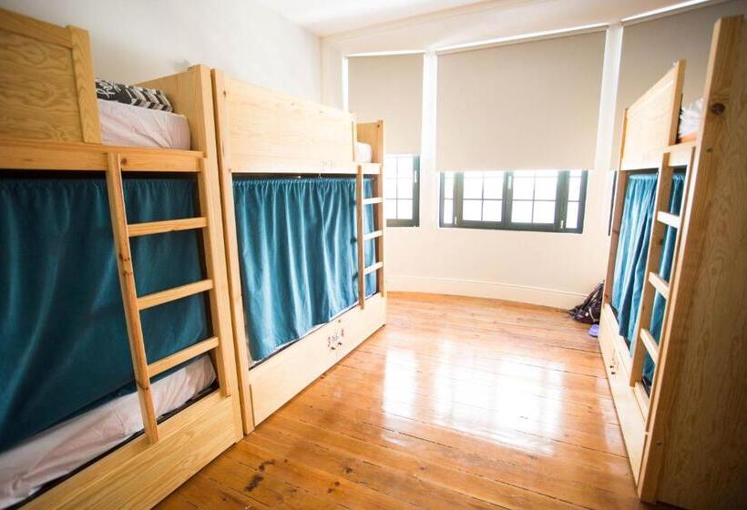 سرير فى غرفة مشتركه, Nice Way Porto Hostel