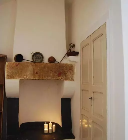 استودیو خانوادگی, I 7 Archi Guest House