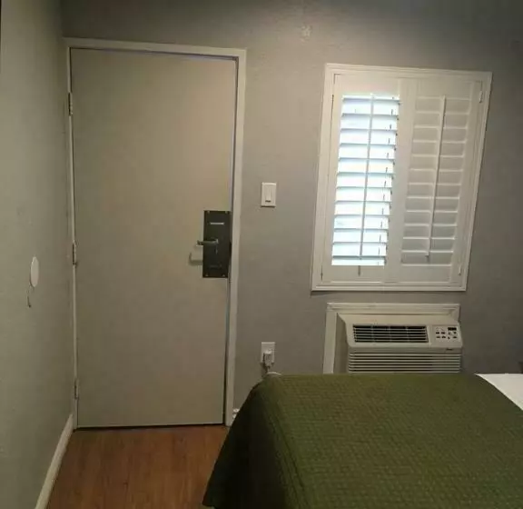 Standard-huone, Town House Motel