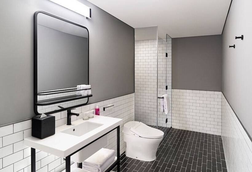 Quarto Familiar, Moxy Seoul, Myeongdong