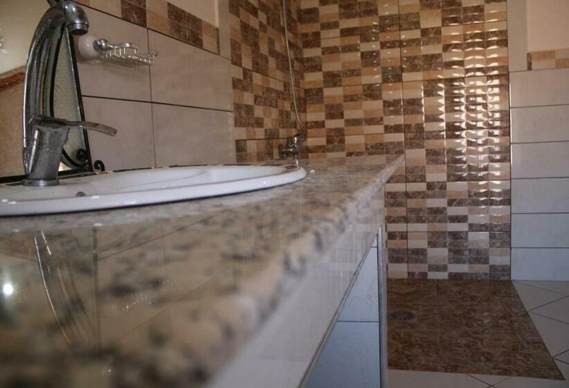 חדר סטנדרט יחיד, Riad Amodou