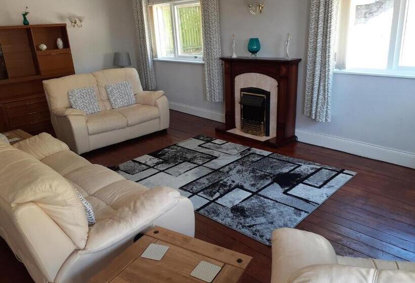 １ベッドルームハウス, Elmbank Accommodation