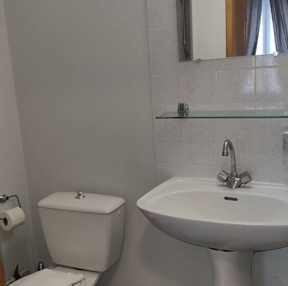 스탠다드 룸, Angleterre