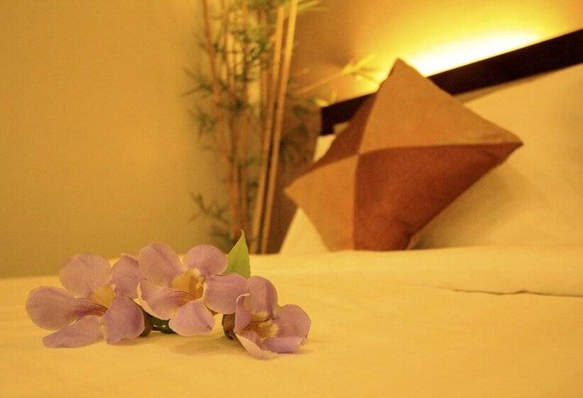 اتاق لوکس, Coron Soleil Garden Resort