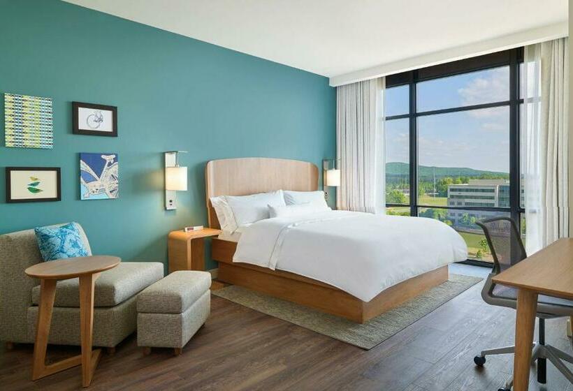 带大床的标准间, Element Huntsville